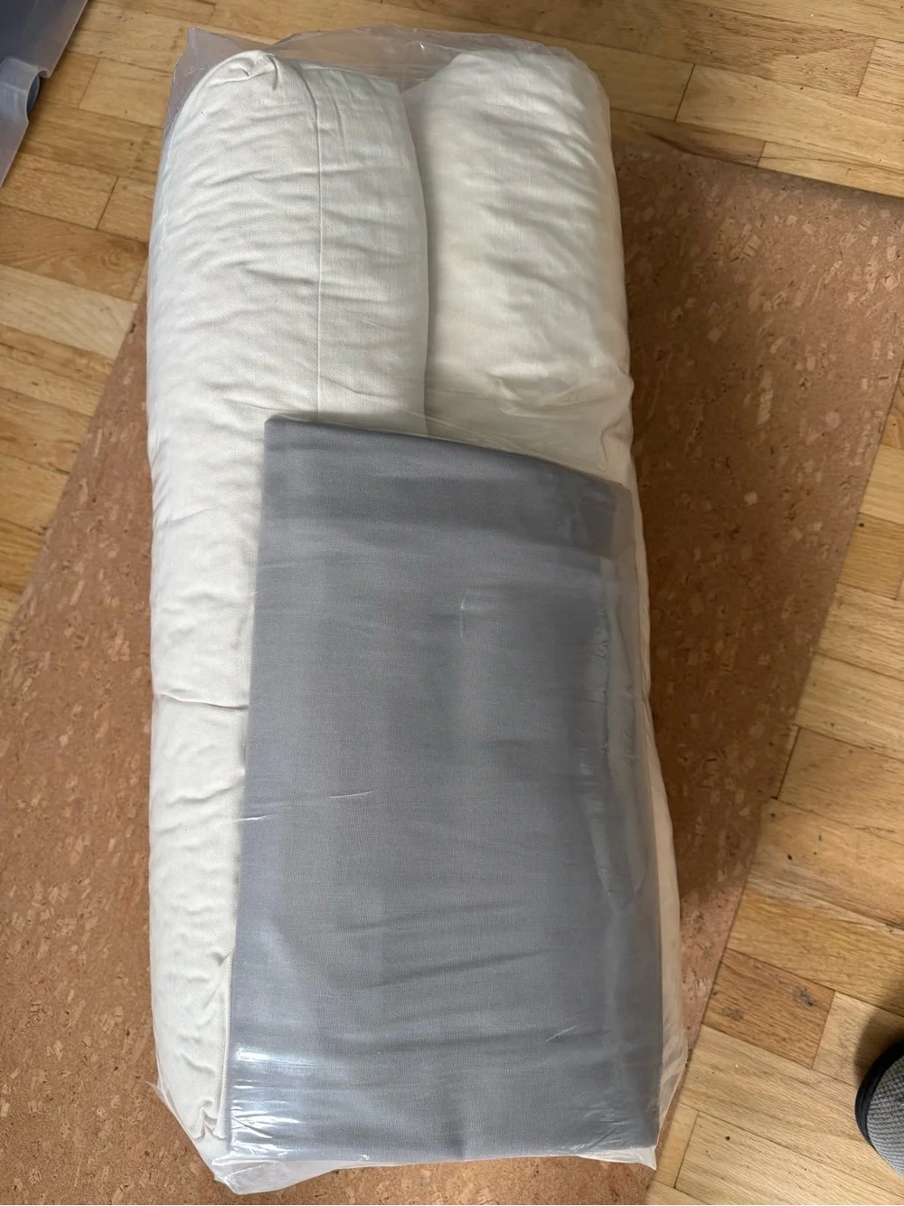Naturepedic Organic LARGE Pet Bed with waterproof cover 36 inch NEW